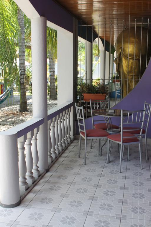 Rainbow Village La Ceiba Extérieur photo