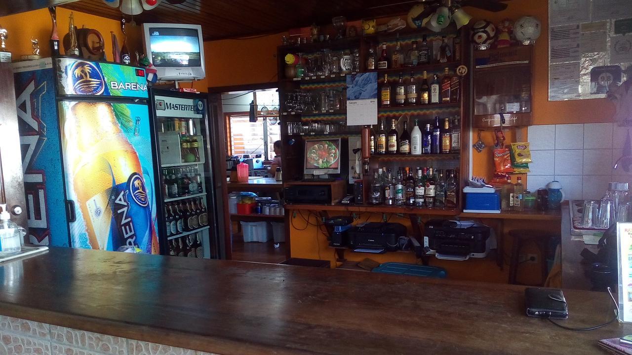 Rainbow Village La Ceiba Extérieur photo